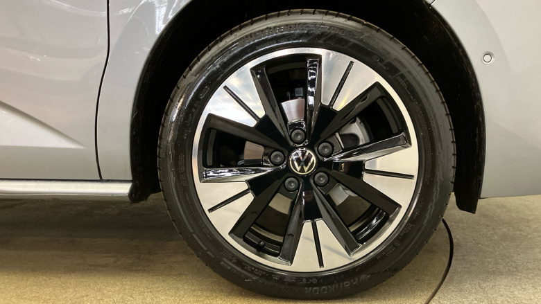 Volkswagen Multivan 2.0 TDI Style 5dr LWB DSG Diesel Estate